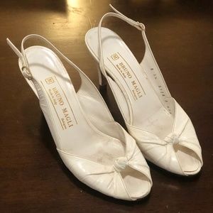 Vintage 1950's kitten heels with peep toe